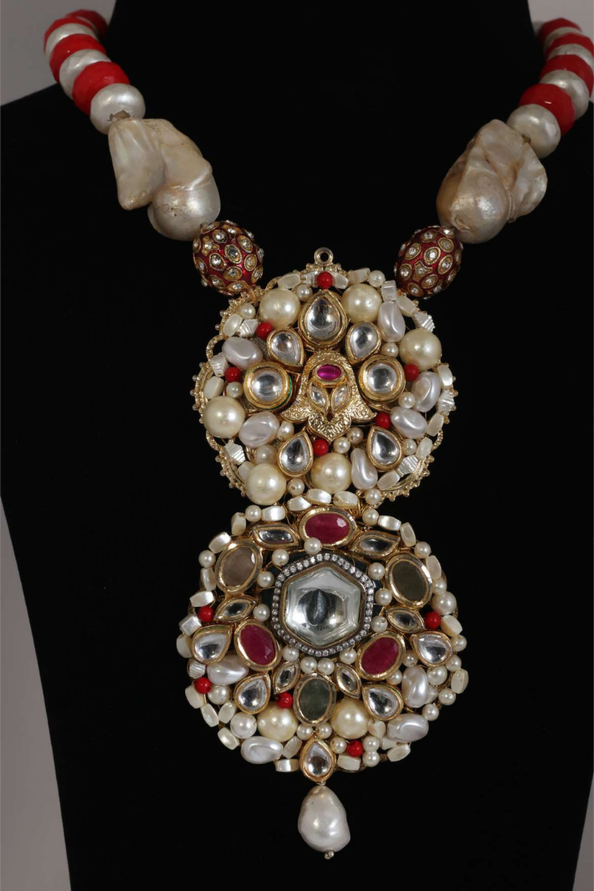 A Masterpiece of Heritage Craftsmanship set 3 marjani by mona