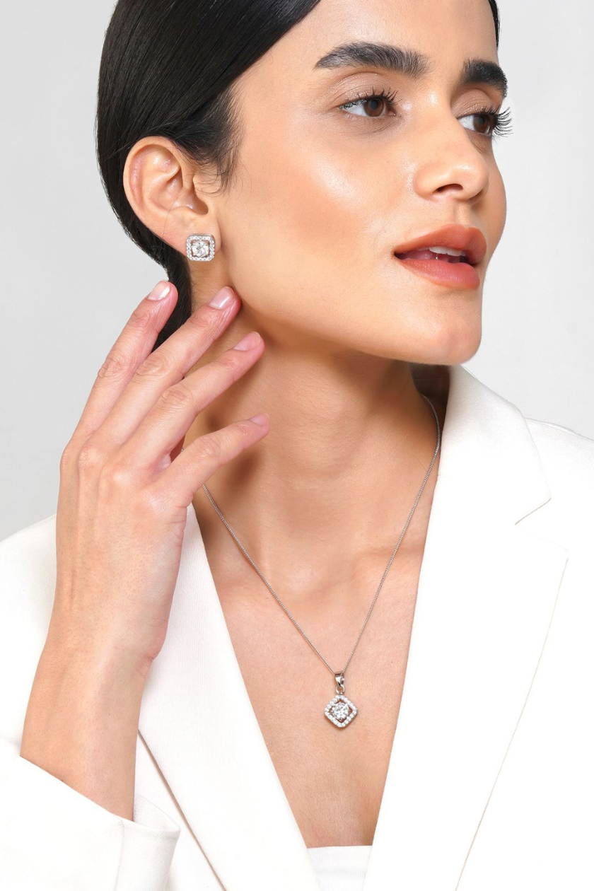The Radiant Aura Pendant Set